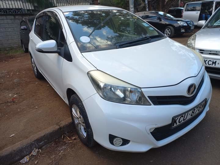 toyota-vitz