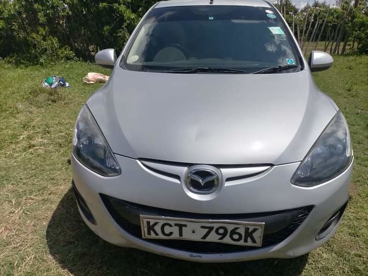 mazda-demio