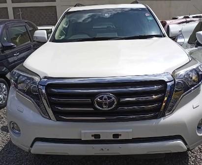 toyota-landcruiser-prado