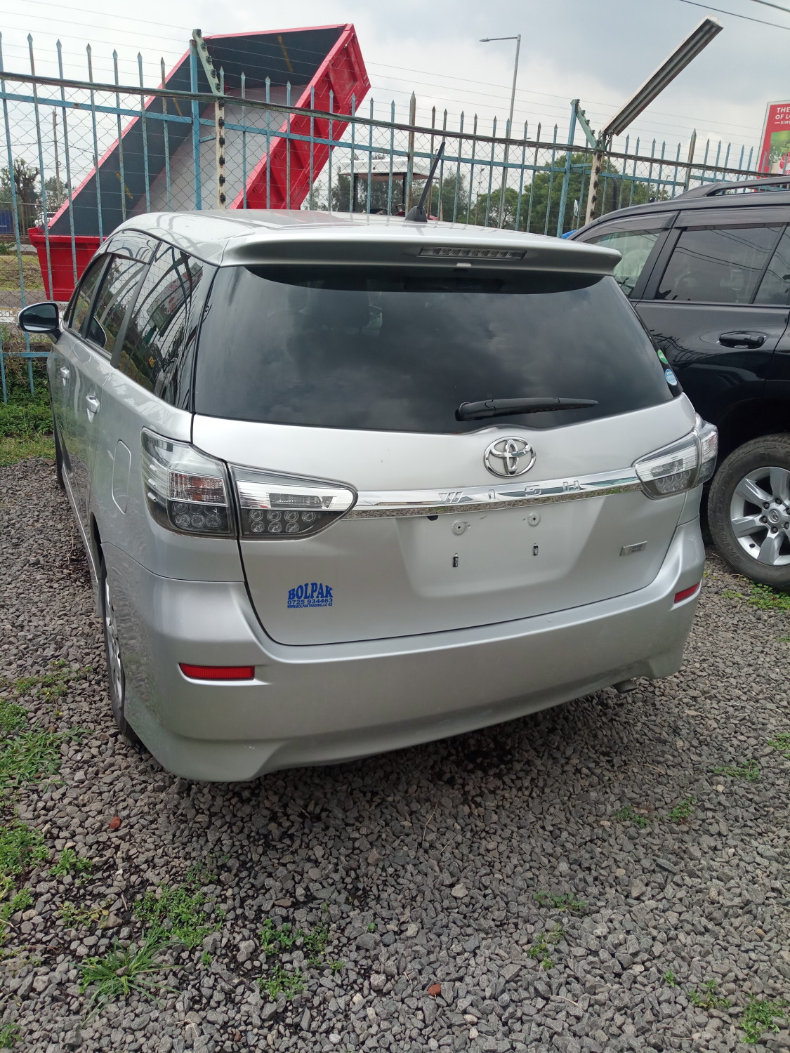 toyota-wish