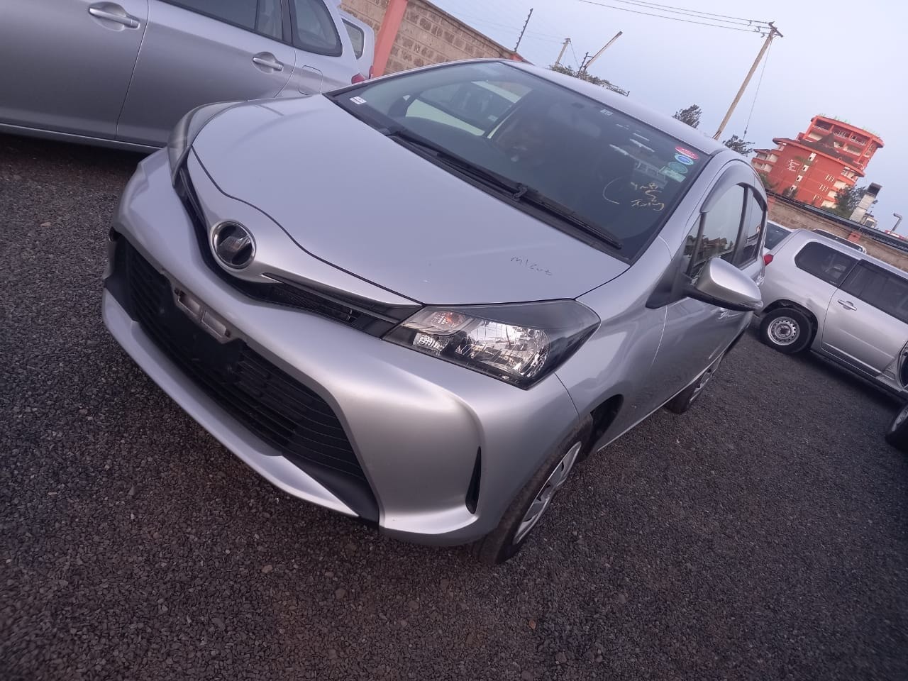 toyota-vitz