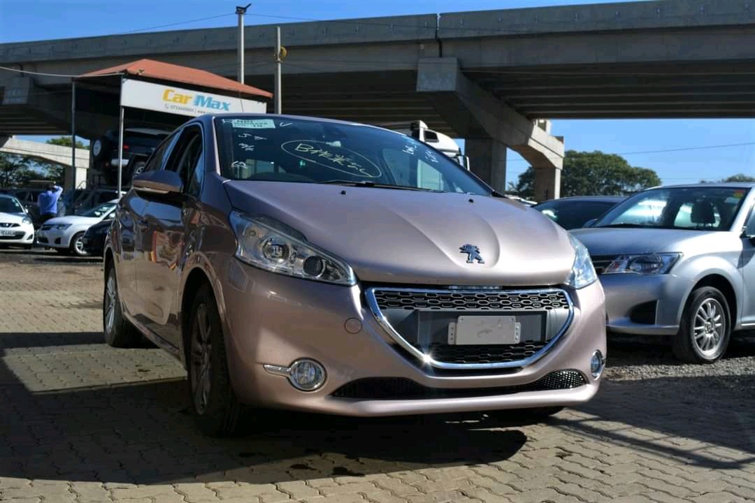 peugeot-208