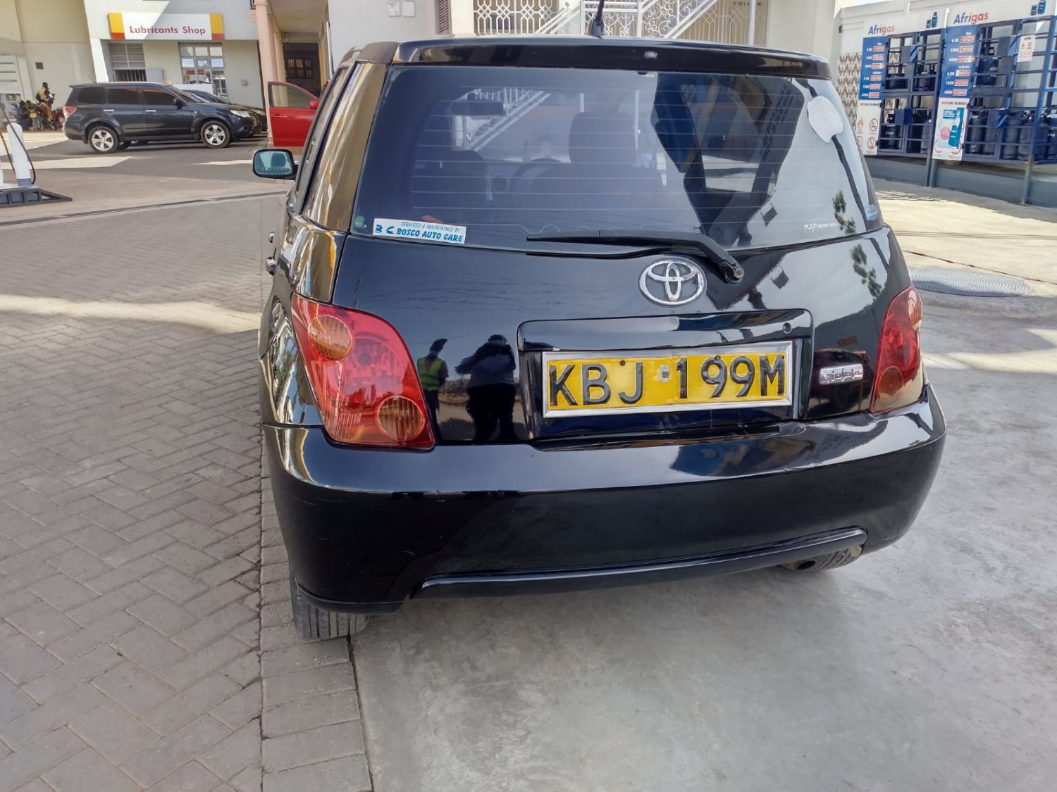 toyota-ist