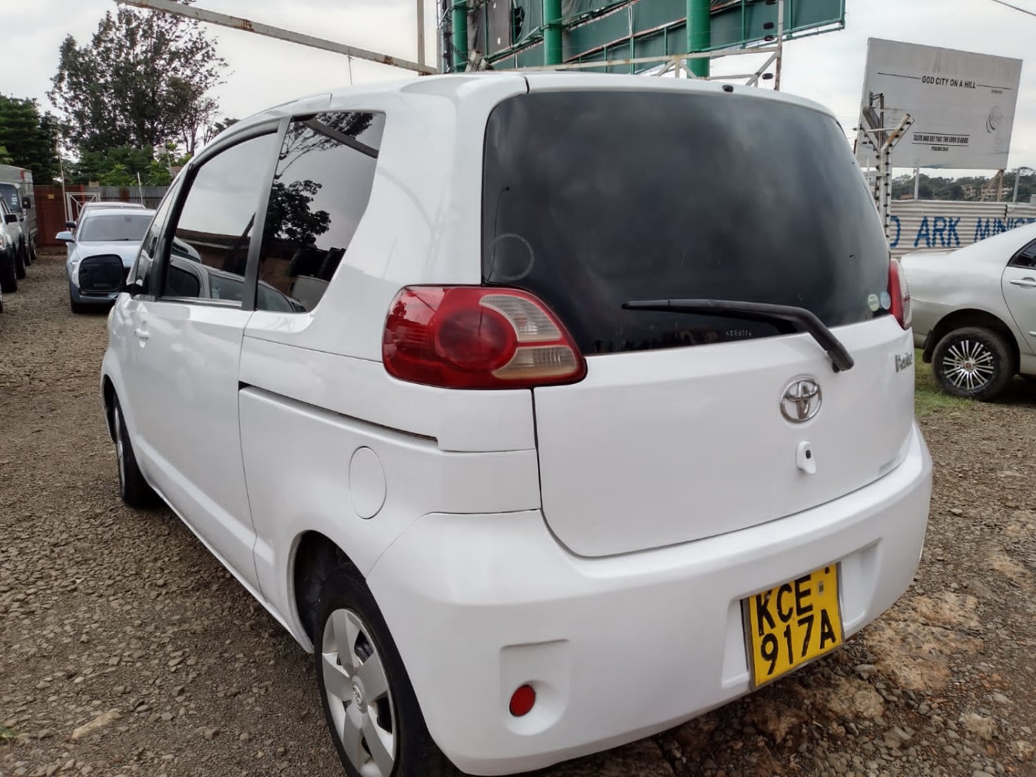 toyota-porte