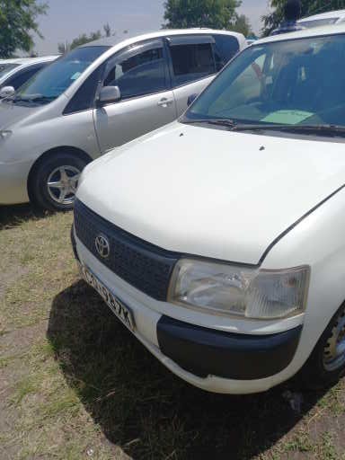 toyota-probox