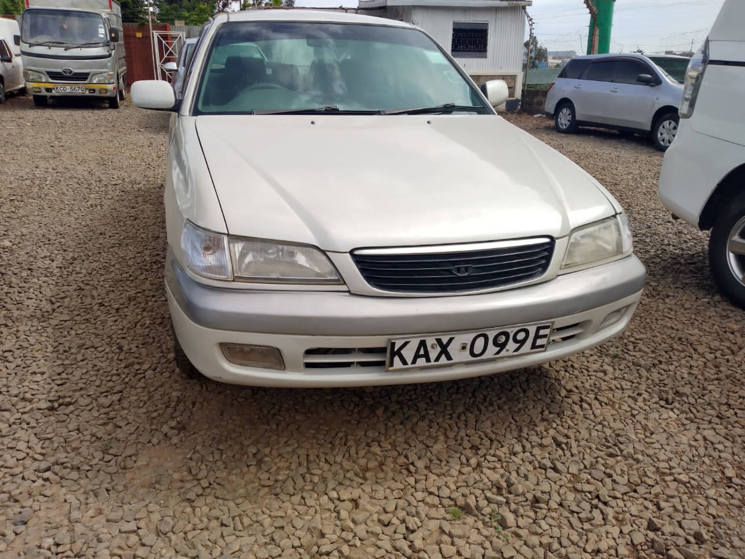 toyota-premio