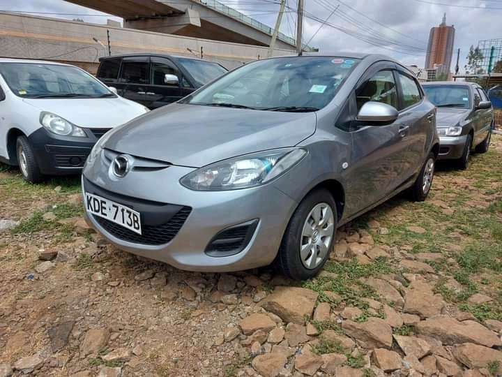 mazda-demio