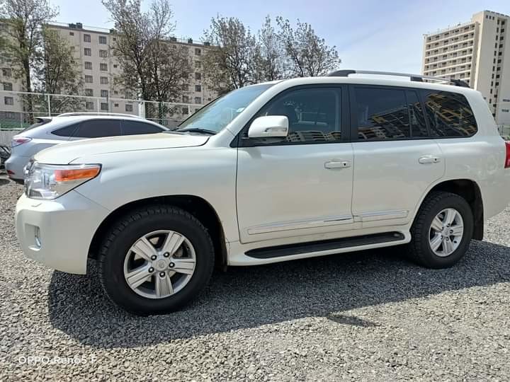 toyota-land-cruiser-sahara