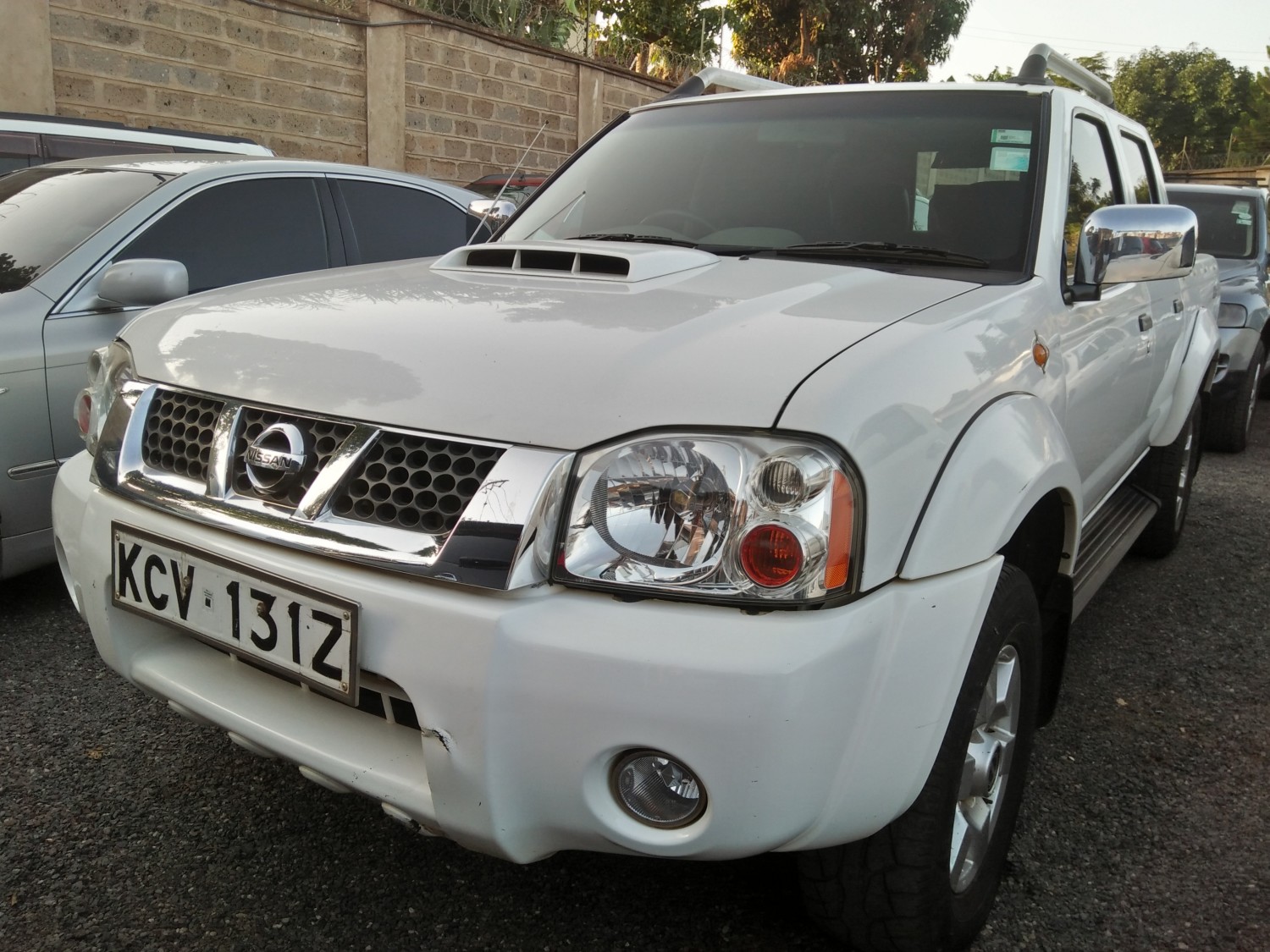 nissan-np-300