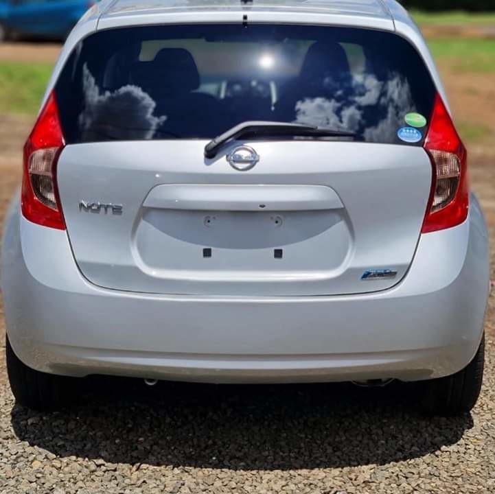 nissan-note
