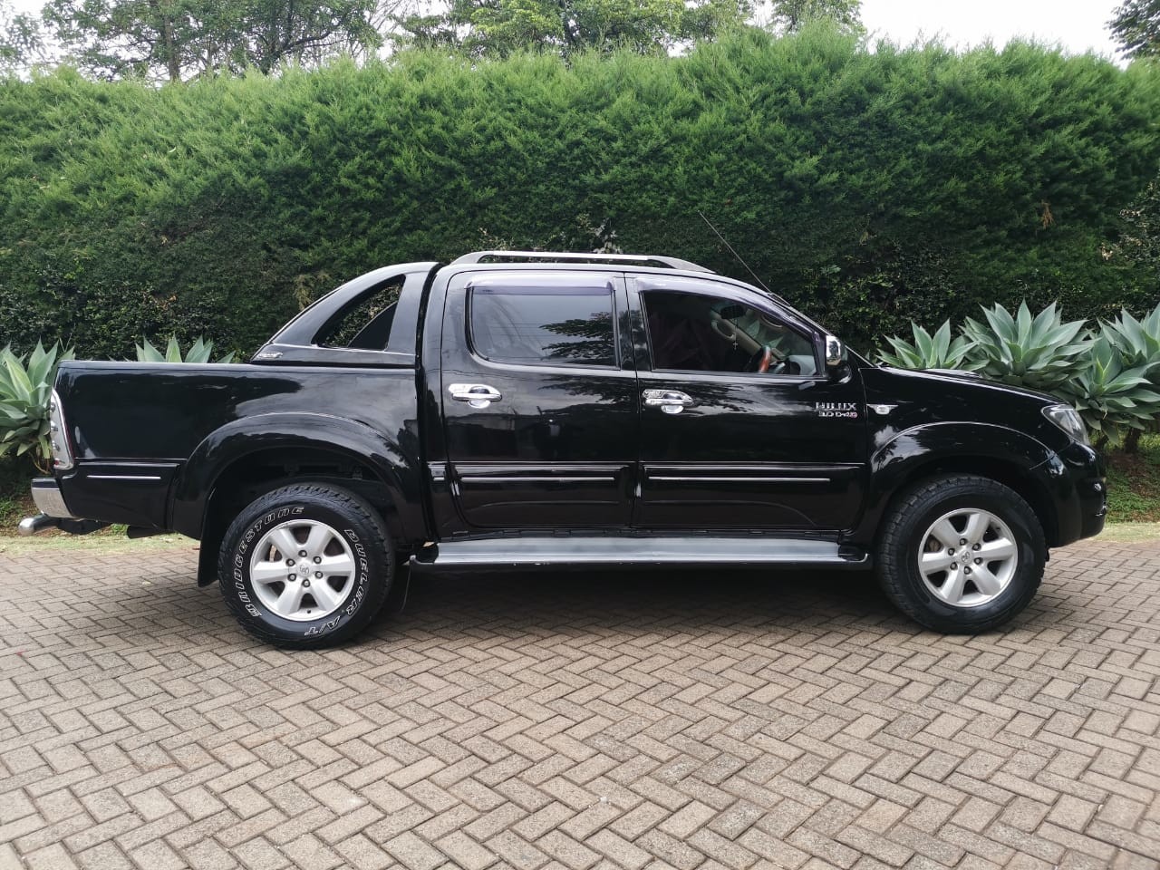 toyota-hillux
