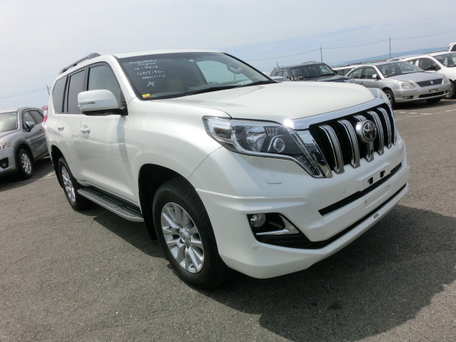 toyota-landcruiser-prado