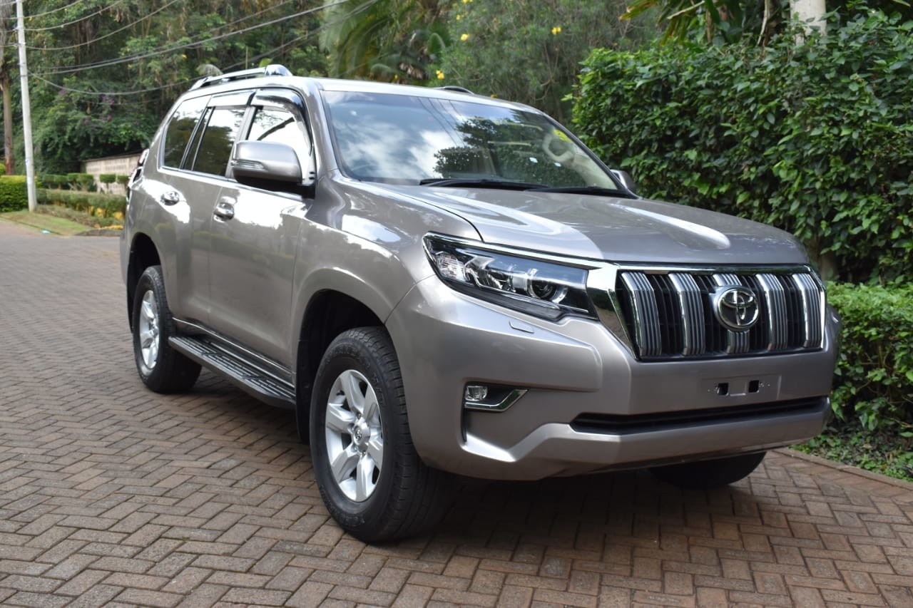 toyota-landcruiser-prado