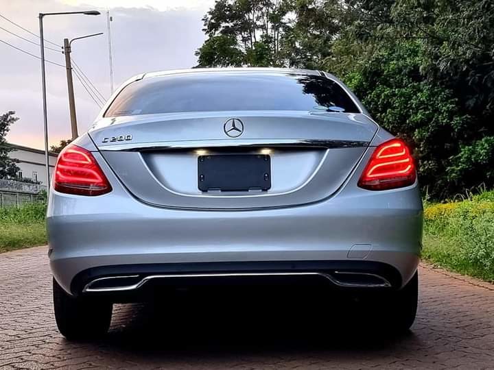 mercedes-benz-c200