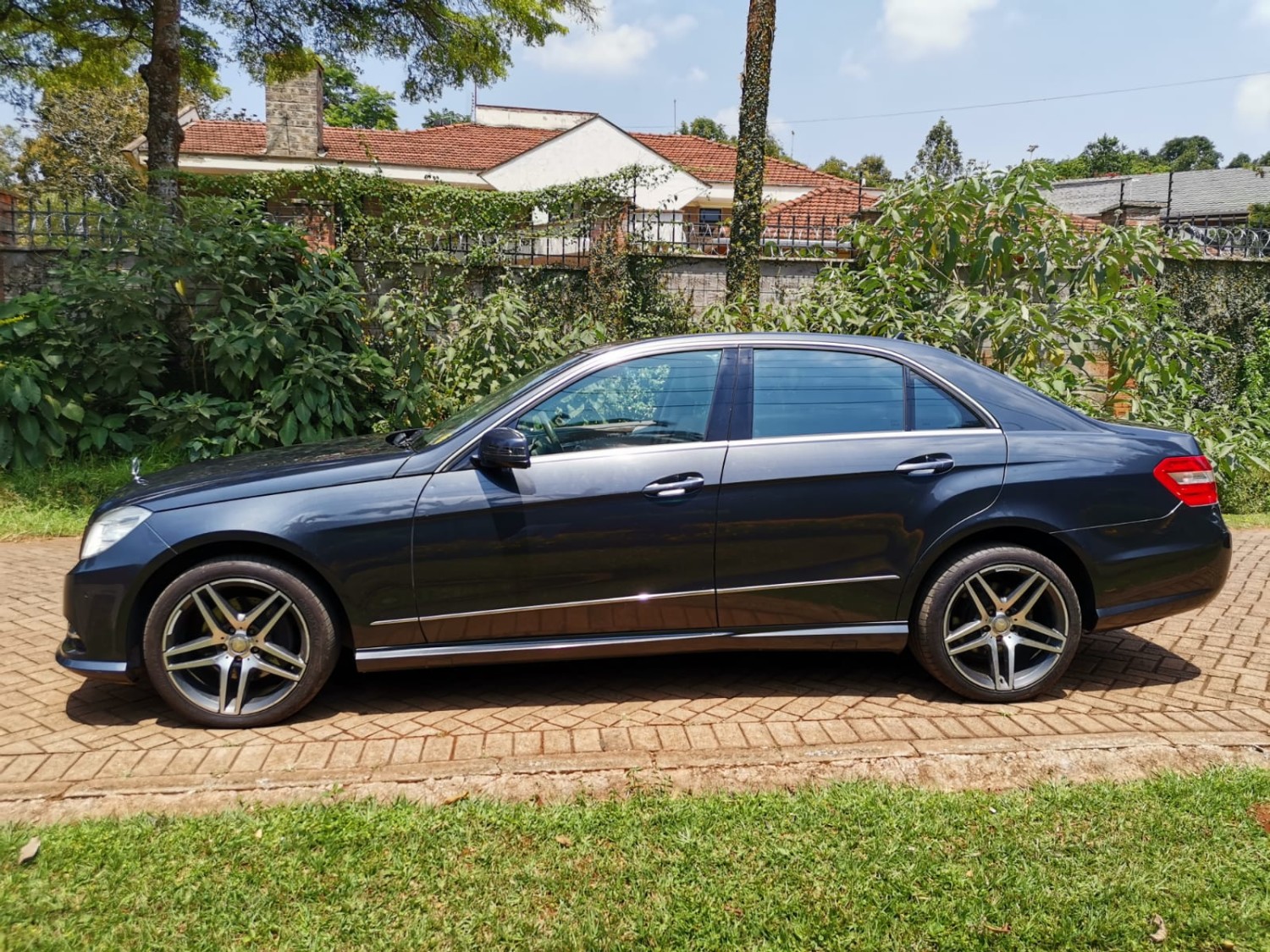 mercedez-benz-c200-big-2