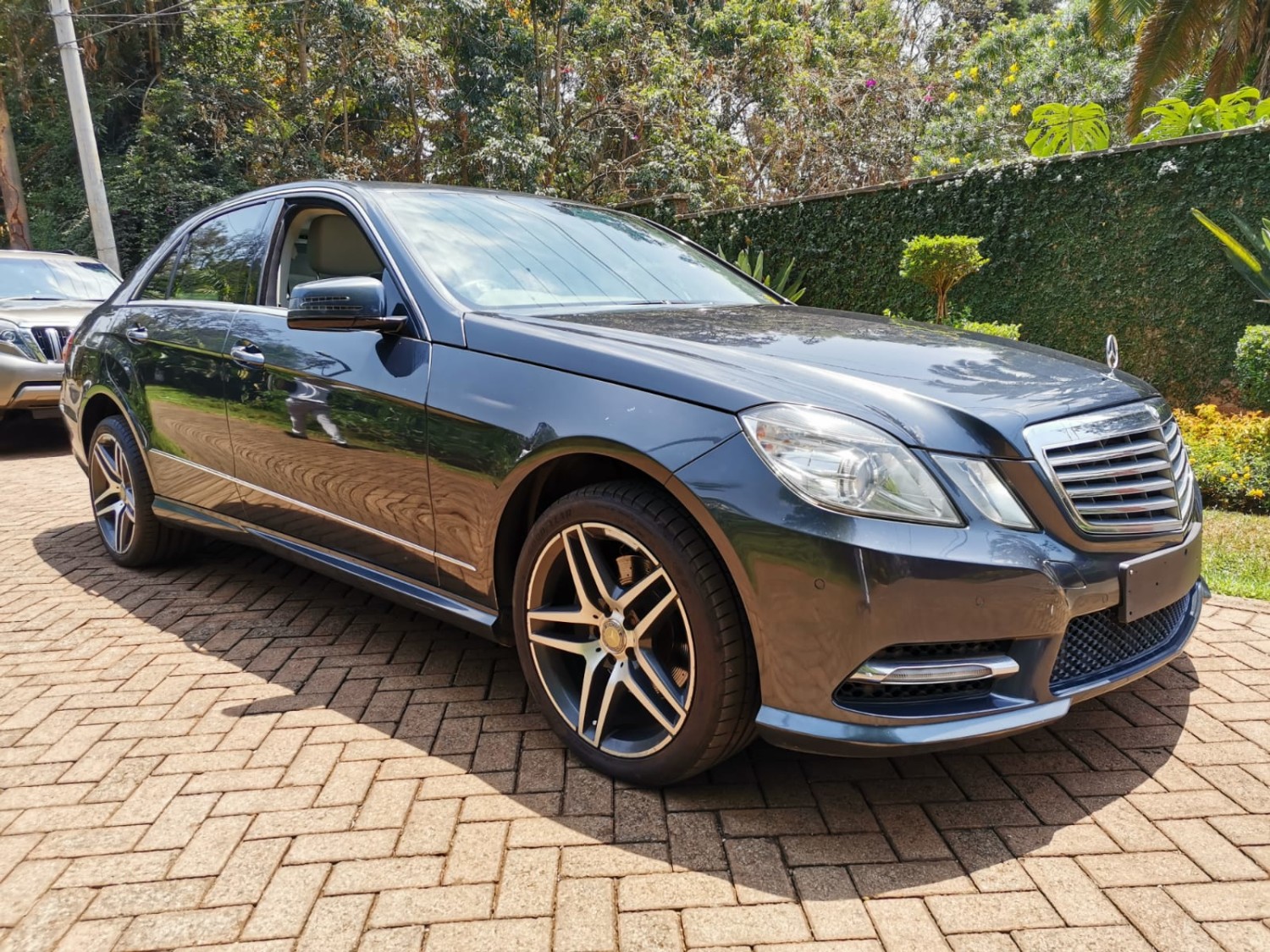 mercedez-benz-e250