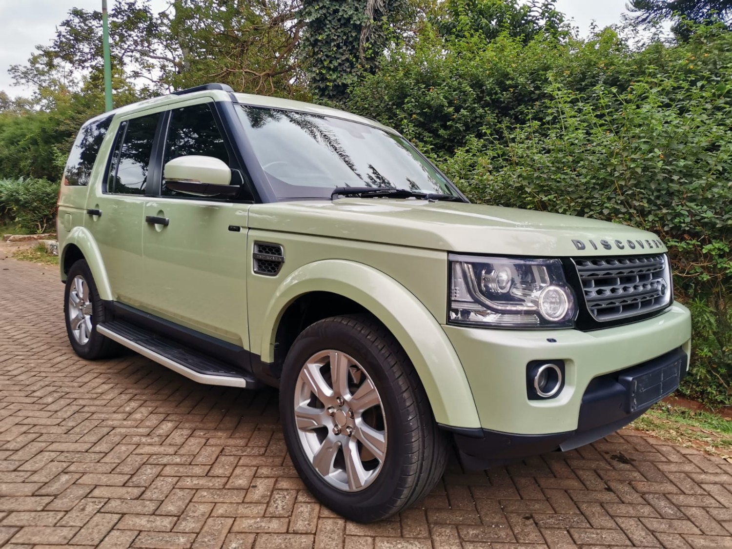 landrover-discovery-iv
