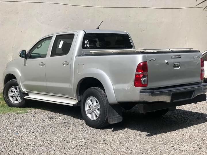 toyota-hilux