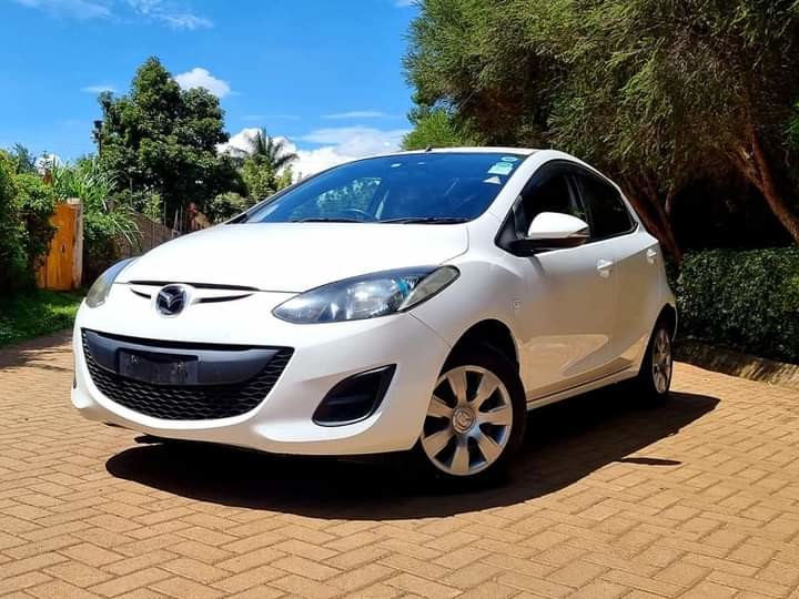 mazda-demio