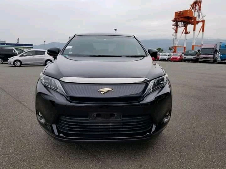 toyota-harrier