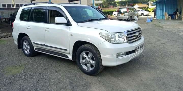 toyota-landcruiser