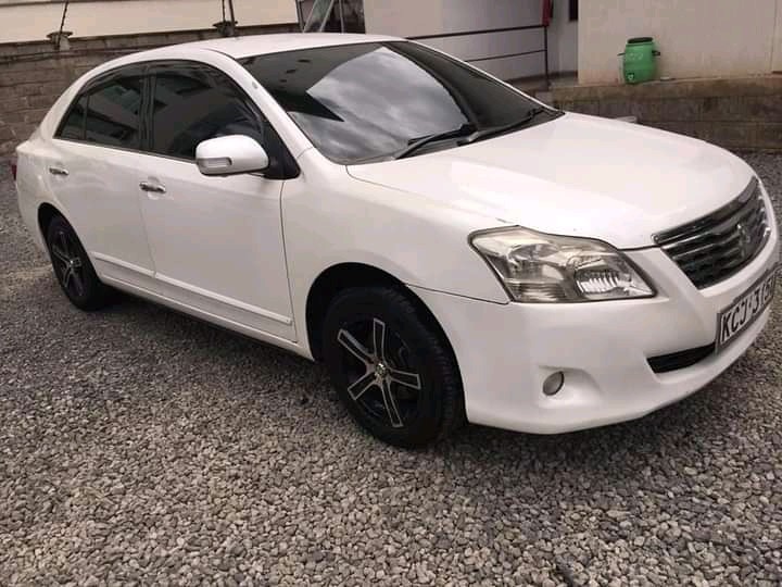 toyota-premio