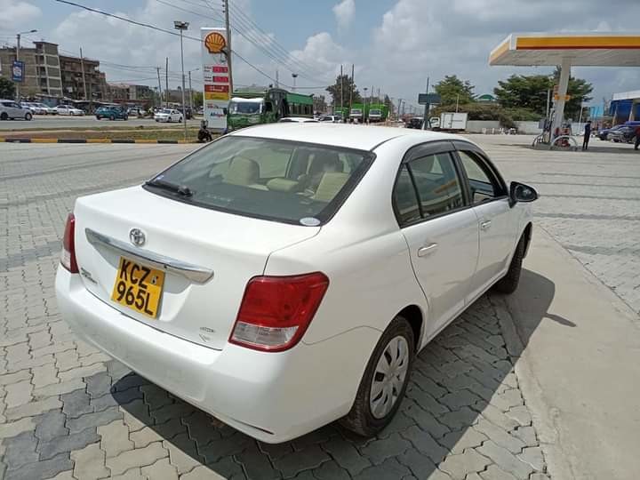 toyota-axio