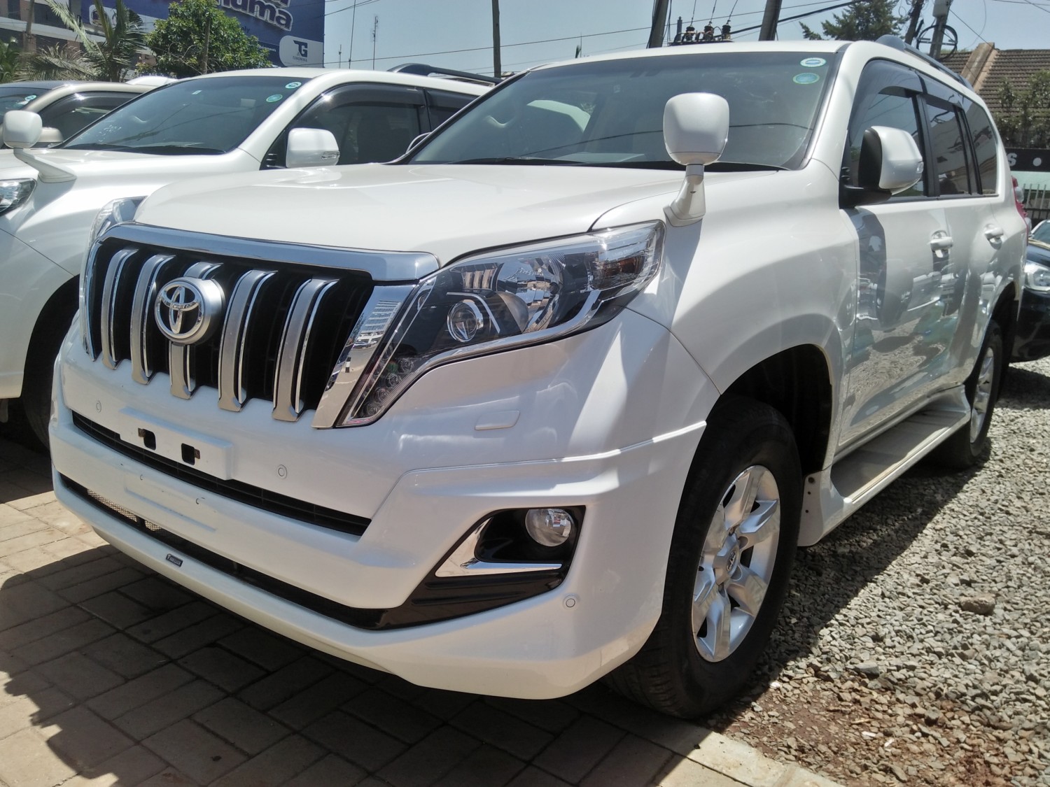 toyota-landcruiser-prado-tx