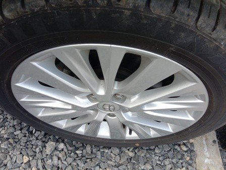 toyota-vellfire-big-2