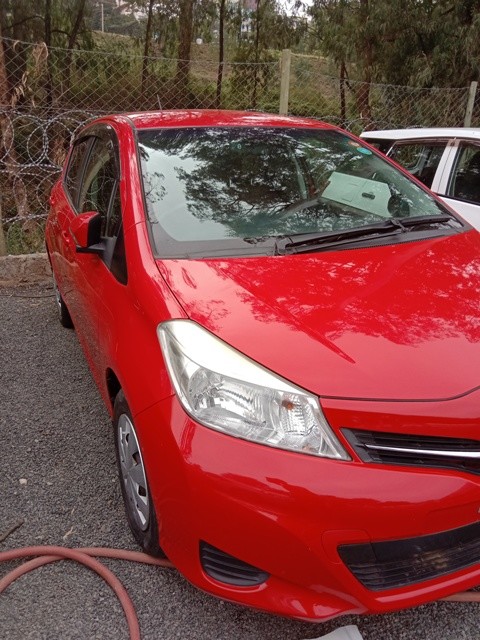 toyota-vitz-big-1