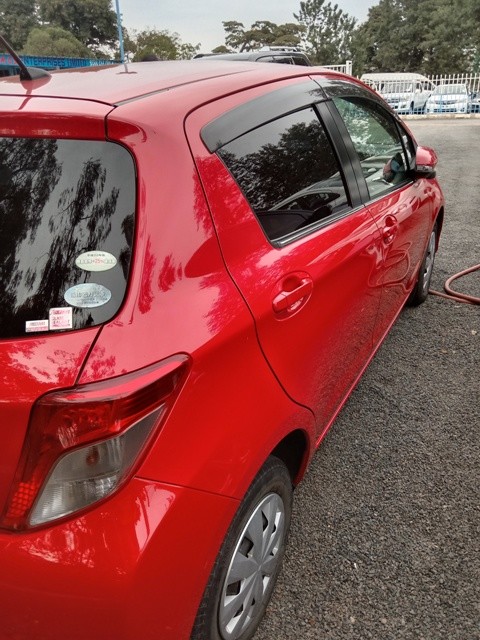 toyota-vitz-big-4