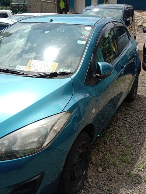 mazda-demio
