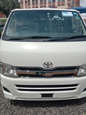 toyota-hiace