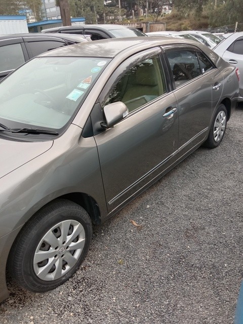 toyota-premio