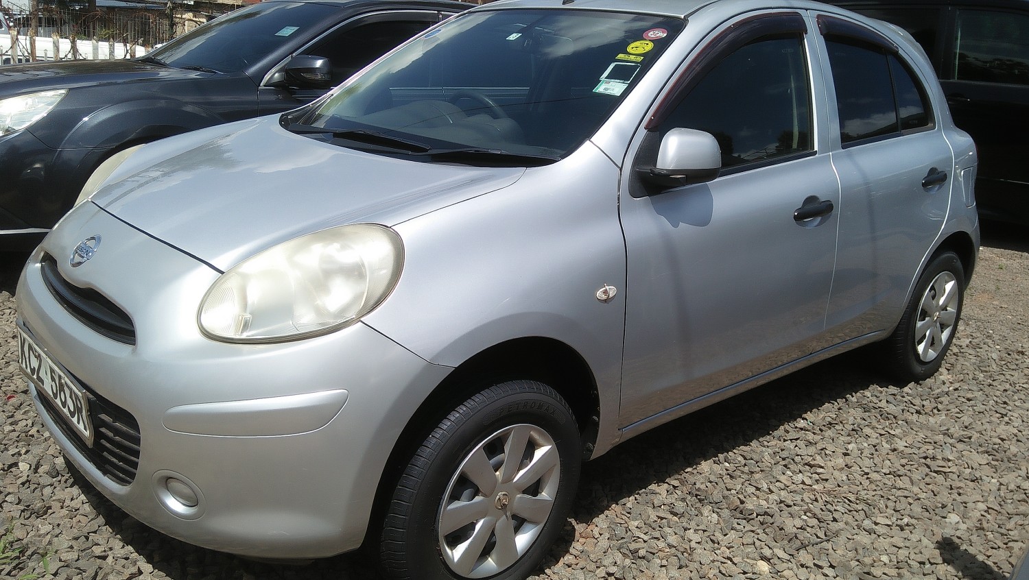 nissan-march