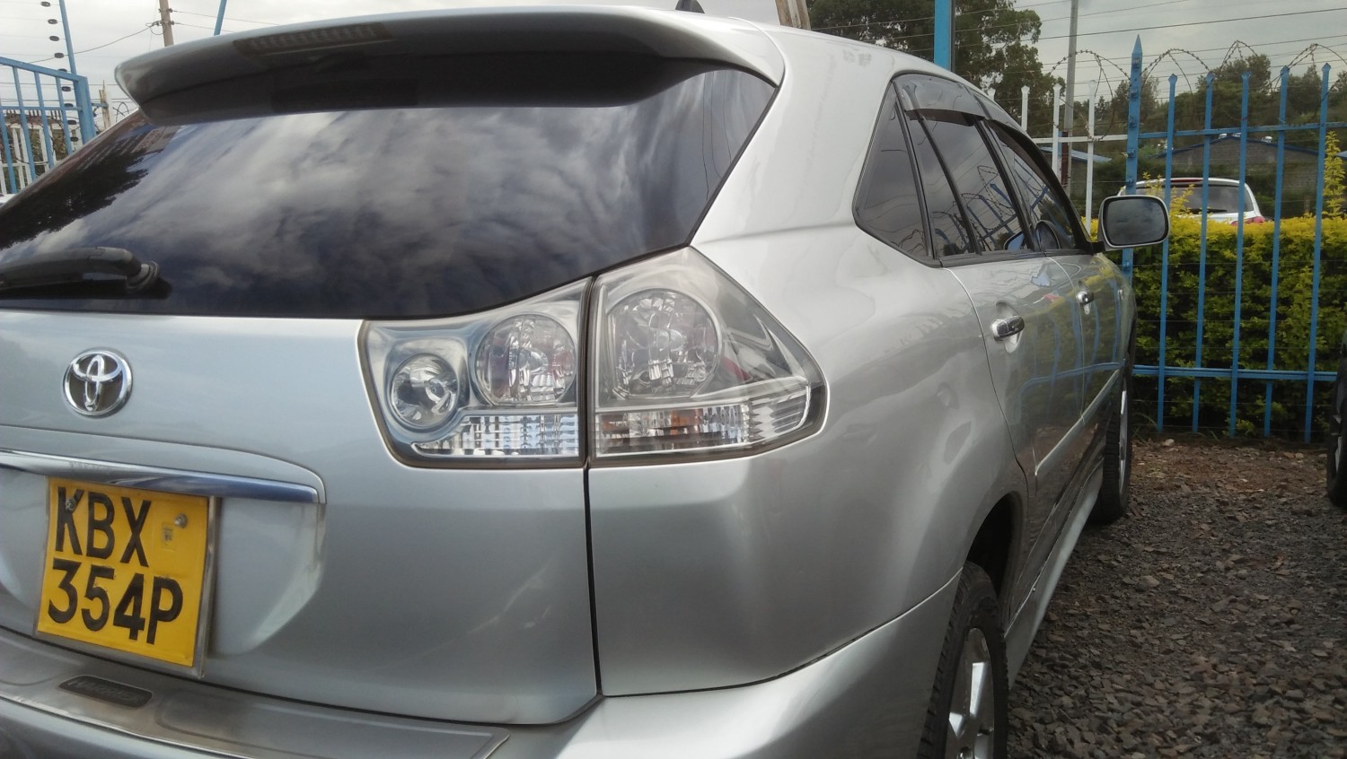 toyota-harrier