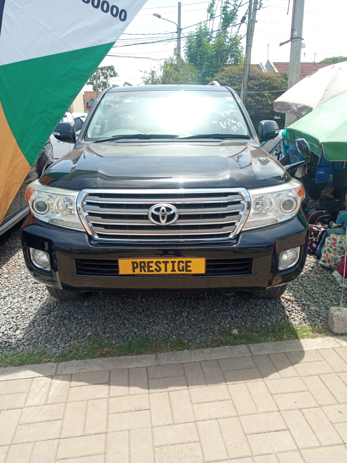 toyota-land-cruiser-v8