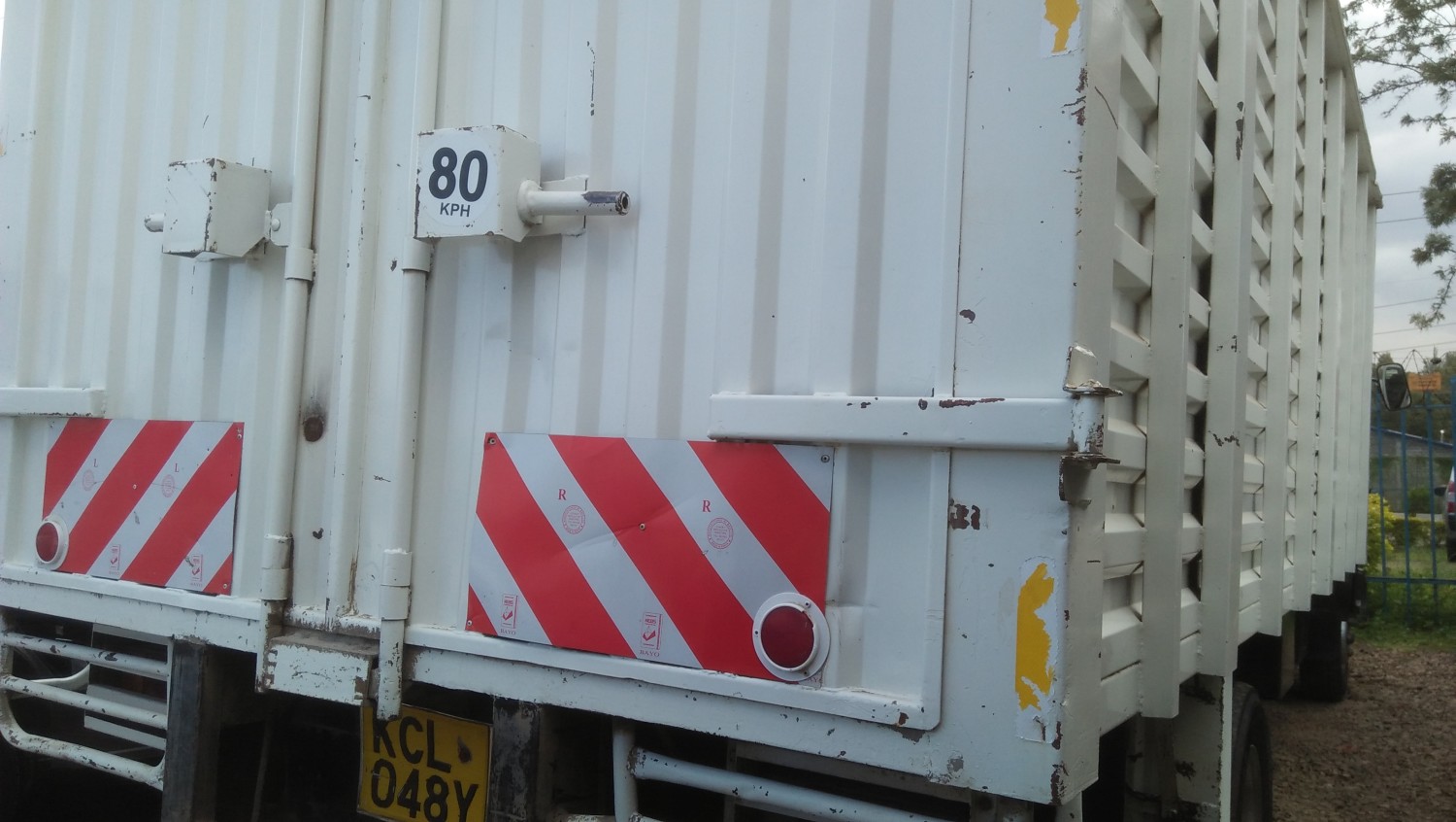isuzu-frr