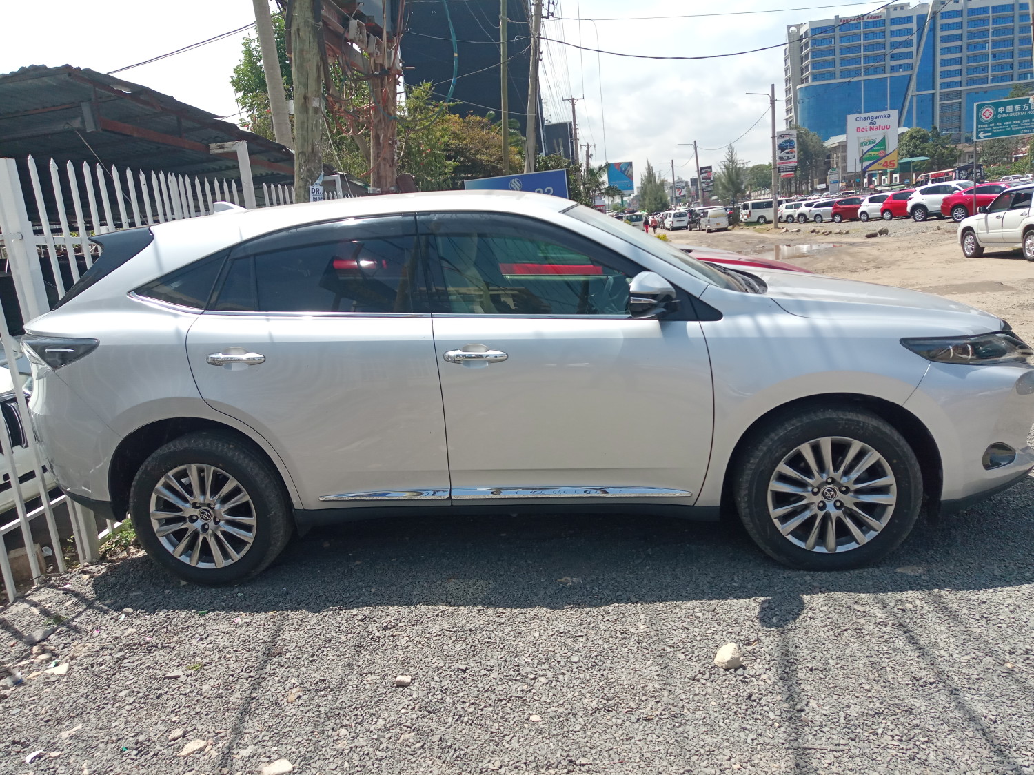 toyota-harrier