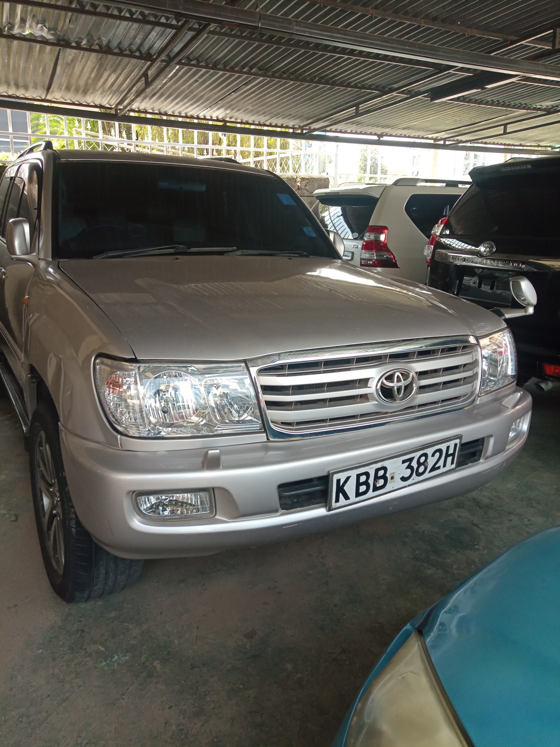 toyota-land-cruiser