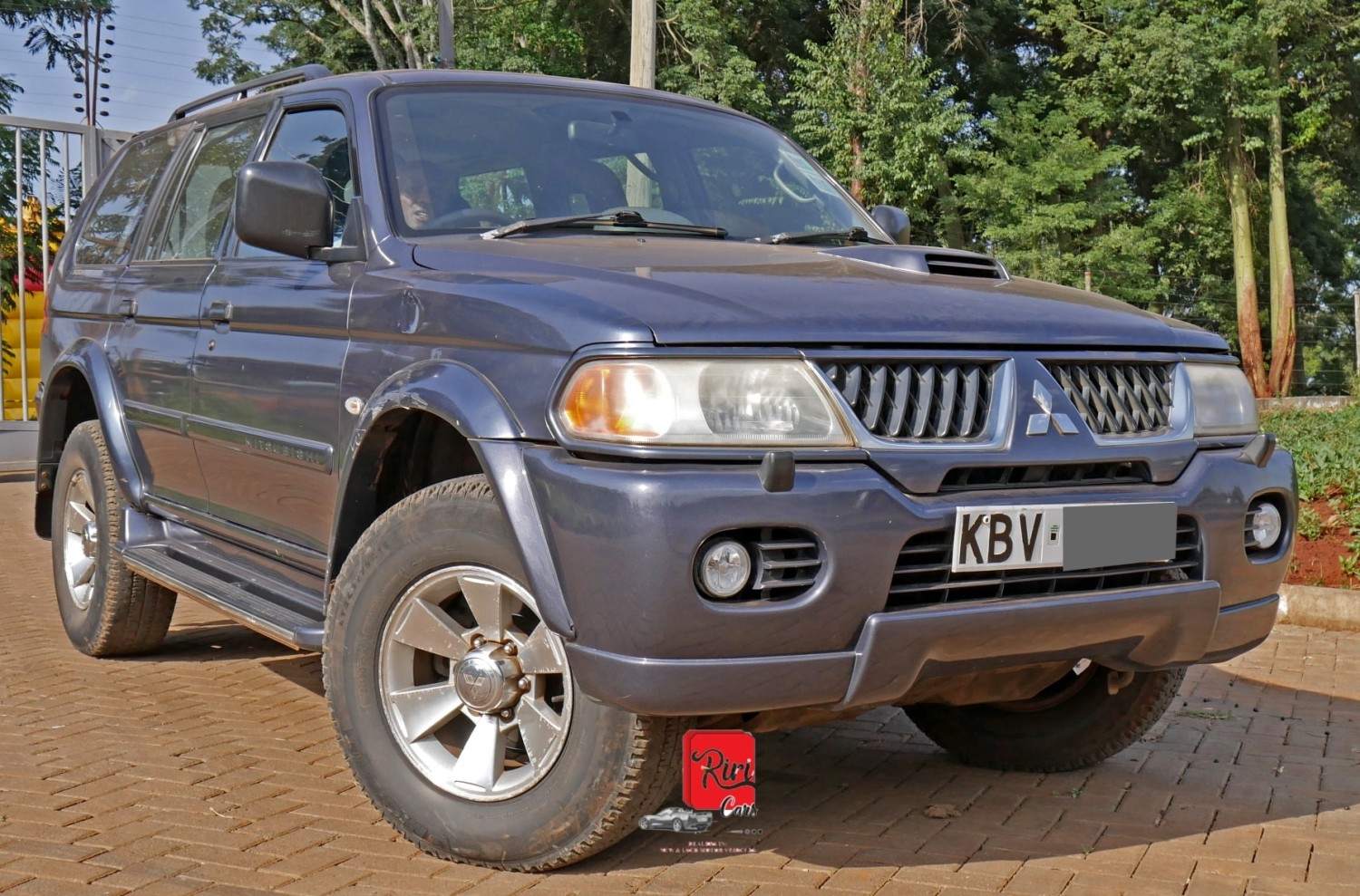mitsubishi-shogun-2006