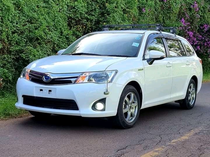 toyota-fielder