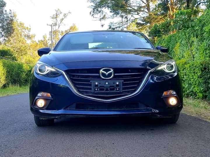 mazda-axela