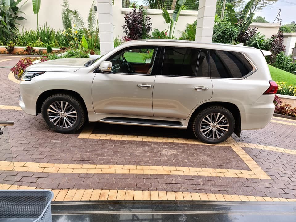 lexus-rx270