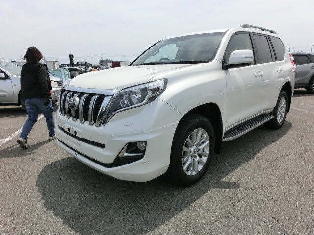 toyota-landcruiser-prado