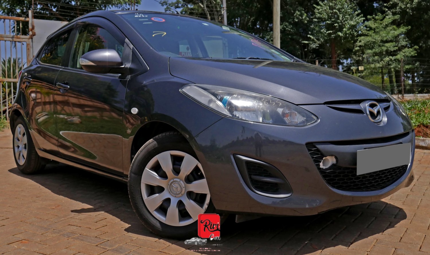mazda-demio-2014
