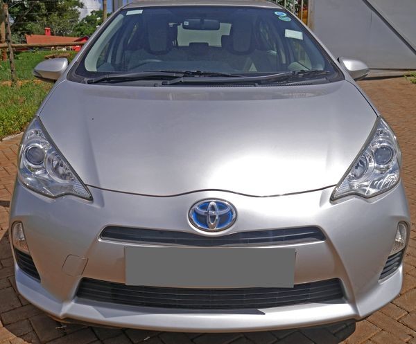 toyota-aqua