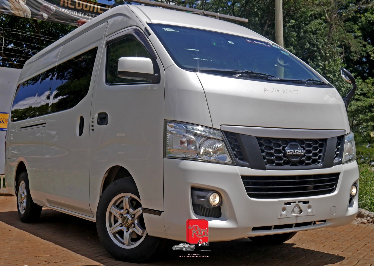 isuzu-nv350-rebadge