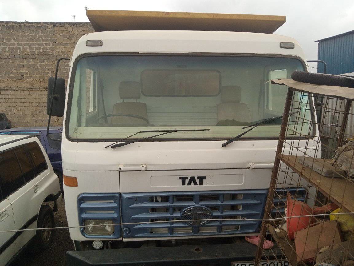 tata-tipper-2009