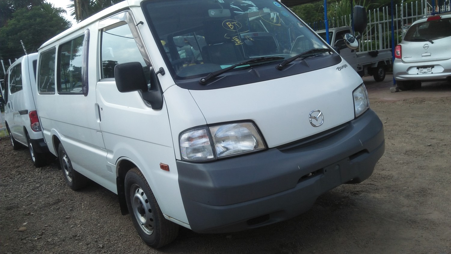 mazda-bongo-van